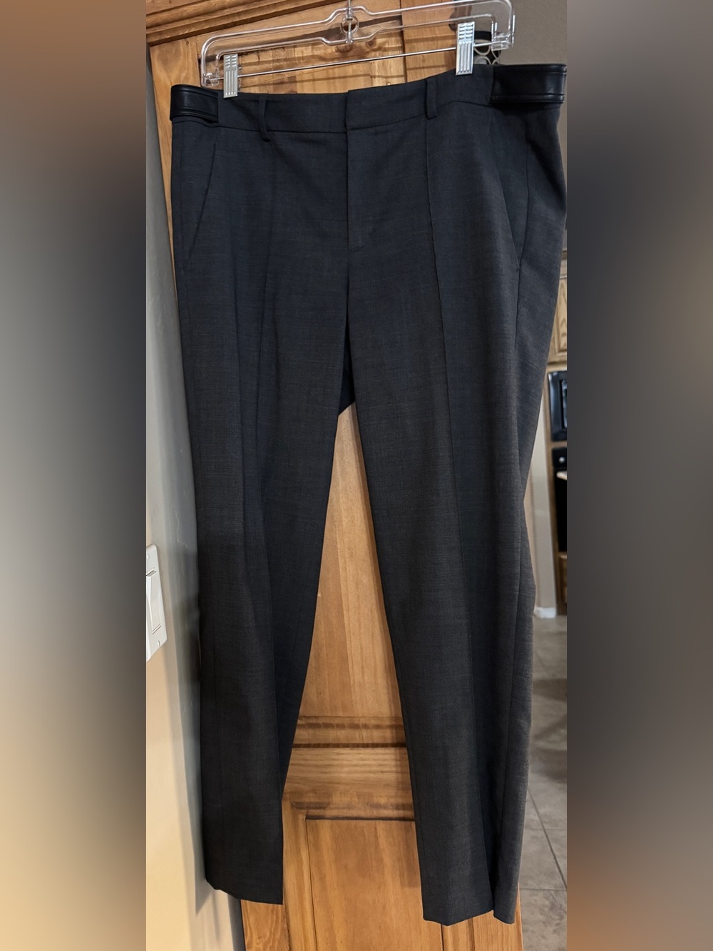 Vince Wool Blend Tailored Pants Charcoal Gray Size 10 Cropped 28” Inseam